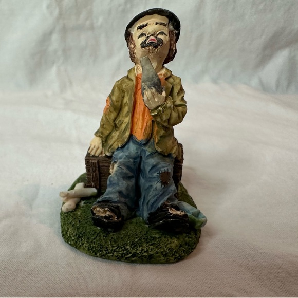 Small Vintage Hobo Figurine - Picture 6 of 6